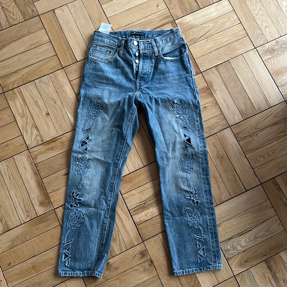 Levi’s Made and Crafter Embroidered 501 Crop Denim size 24 / 26
